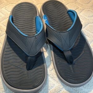Sandals mens new size 12M comfort footbed navy